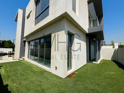 2 Cheques | Unfurnished 4 BR | Ready to move in