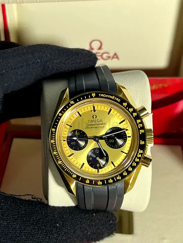 Omega Speedmaster Moonwatch Professional 42 mm crafted in 18K Moonshine