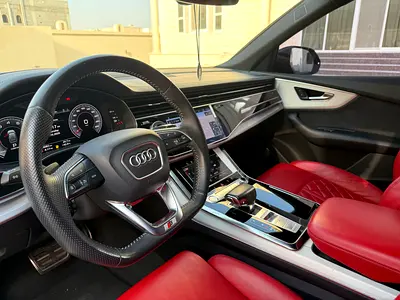 2019 AUDI Q8 — фото 5
