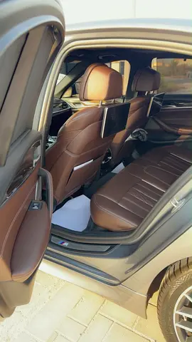 2018 BMW 5-SERIES 照片 6