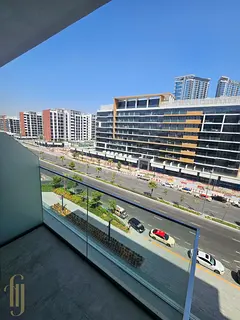 STUDIO | SPACIOUS UNIT | PRIME AREA