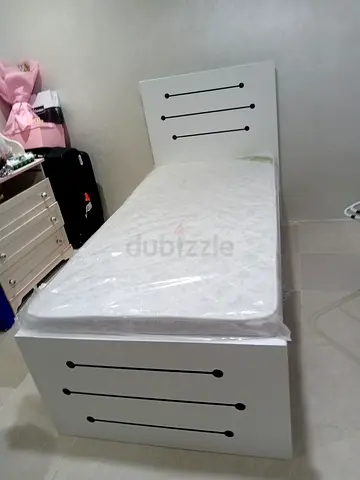 Single bed with Matress Brand New 90×190cm