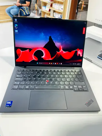 LENOVO THINKPAD X1 CARBON GEN 13TH AURA EDITION