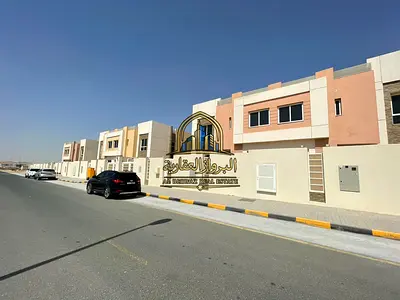 Luxurious 5 bedroom with maid room villa for rent
