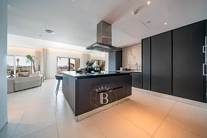 Renovated Corner Townhouse | 2BR | Full Sea View