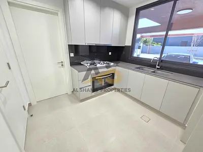 Brand new 4BHK TH Ready to Move with maidroom