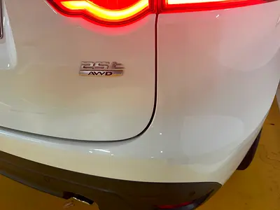 2018 Jaguar F-PACE — фото 9