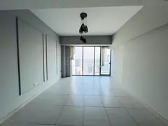 Spacious Apartment 2 Bed Rooms Laundry + Maid