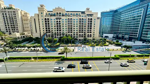 Modern 1BR Apartment | Golden Mile 10, Palm Jumeirah