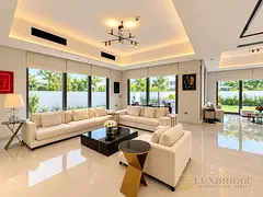 Stunning High-End | Spacious Elegance | Elevator