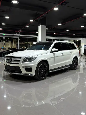 Mercedes-Benz GL 500 4MATIC 2015 - GCC Specs - Excellent Condition -No accident- original pint