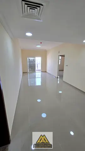 مساحة كبيرة | إطلالة مفتوحة | حمامان مع شاور | تصميم مريح | سكن مميز | فرصة سكنية ممتازة