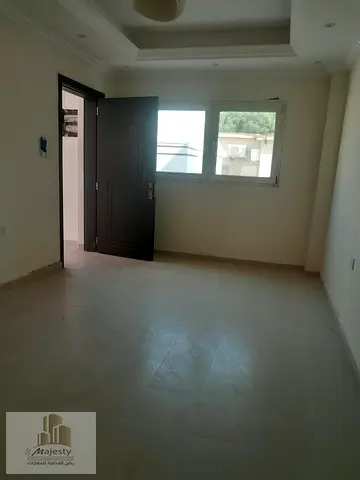 🔥🏡 بيت للإيجار | غرفتين وصالة | حوش كبير | 3,000 قدم² تقريبًا | 75 ألف