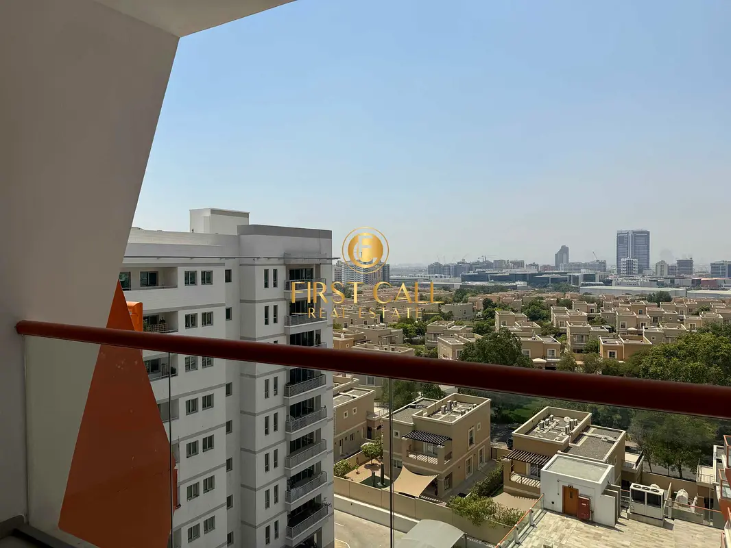 Prime Location | Near to upcoming Metro | Villa view | Multiple Options