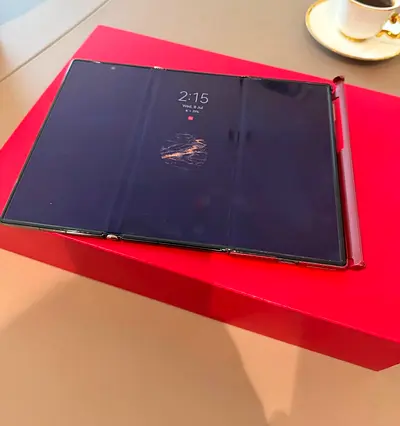 HUAWEI MATE XT ULTIMATE DESIGN