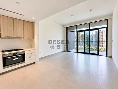 Central Park View | Prime Location | Vacant