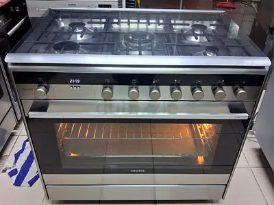Siemens latest model 5 burner full gas cooker with digital clock light
