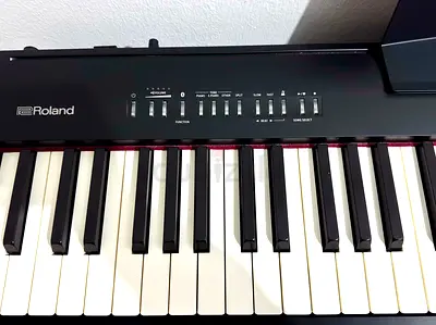 🎹 Roland FP-30 Digital Piano – Complete Set | Excellent Condition