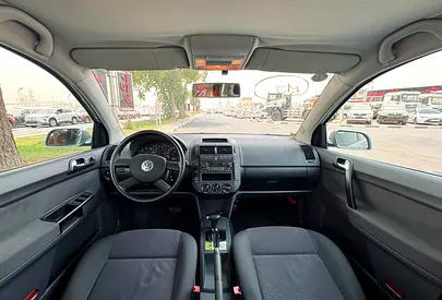 2004 Volkswagen POLO 照片 8