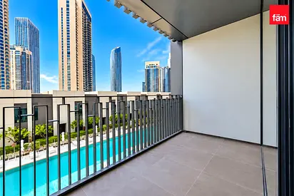 Bright apartment | Pool View l Vacant