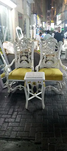 Marriage chair Pair of Vintage Carved Wooden Armchairs with Side Table - Good Condition