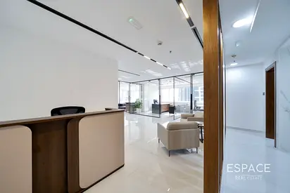 Turn-Key Office | Corner Unit | High Floor
