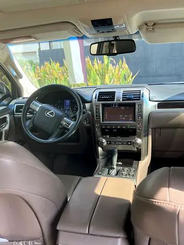 Lexus GX 460 2019 GCC Specs in Excellent Condition