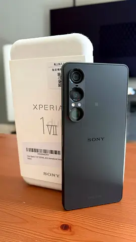 Sony Xperia 1 VII phone - Good Condition