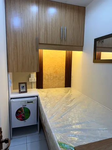 Cozy Partition Room For Single Male Near Dafza Metro