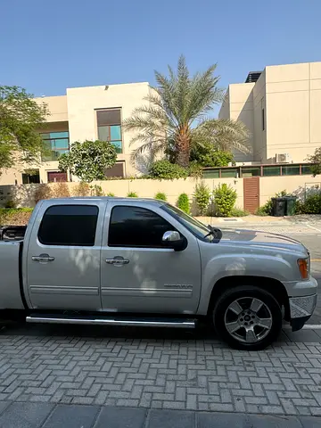 صورة 3 لـ 2011 GMC SIERRA