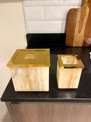 Zodiac Onyx Tissue Box and Matching Holder - golden plated