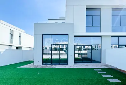 Single Row | Type B Townhouse | Vacant Soon