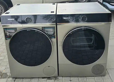 Siemens IQ700 Latest Model Fully Touch Separate Washer & Dryer  Set Flawless Condition