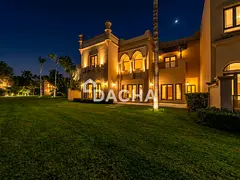 Frond Living | Beach Access | Private Garden