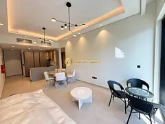 1Br+Study | Fitted Kitchen | Community View