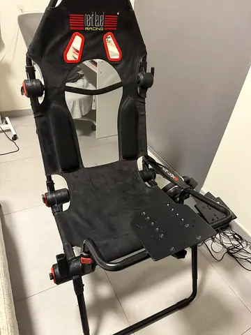 Next level racing f-gt lite cockpit / rig / racing chair