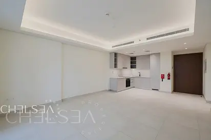 HIGH FLOOR | SKYLINE VIEWS | MULTIPLE OPTIONS