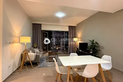 Vacant 1 BR | Furnished | Pool View
