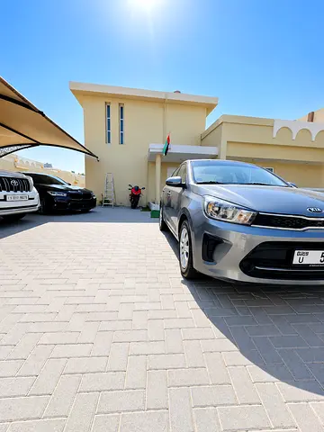 2021 KIA PEGAS photo 3