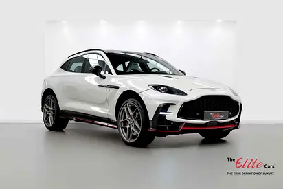 2026 Aston Martin DBX S / LOW MILEAGE / CARBON FIBER TRIM