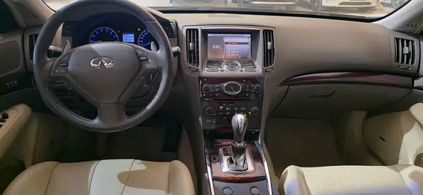 2014 Infiniti G25 照片 10