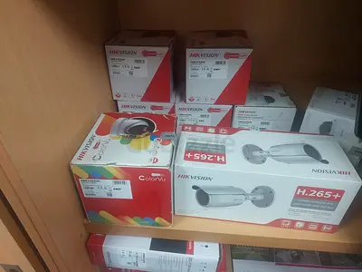 Hikvision EXIR VF Bullet Network Camera 4MP - New in Box 8MP 6 MP NVRS