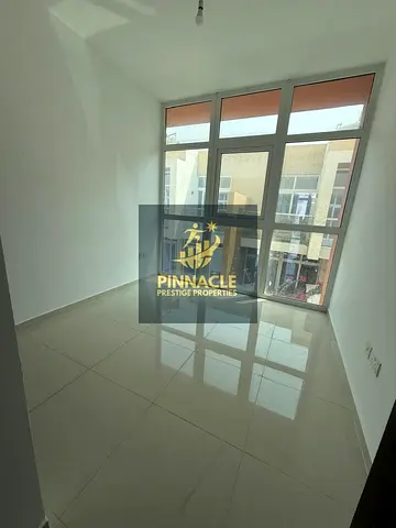 3 BR Apartment with Balcony in Avencia and Covered Parking