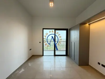 UNFURNISHED | READY TO MOVE | HIG FLOOR