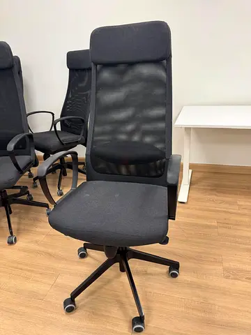 Office Chair: IKEA Markus