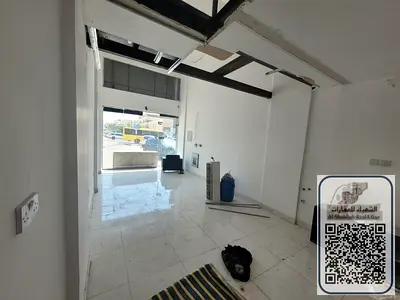 محل للايجار بالروضه2 فى عجمان على شارع الشيخ عمار المساحة 350قدم مربع السعر 30ألف على 4دفعات تأمين شيك