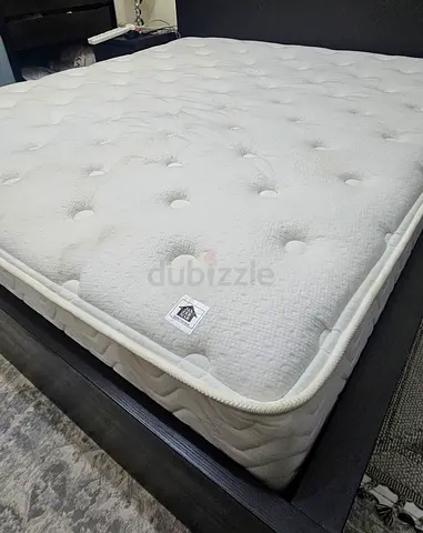 American BEAUTYREST king mattress. Like new