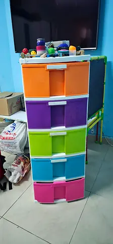 Colorful 6-Column Plastic Toy Storage Drawers -Good Condition AED50