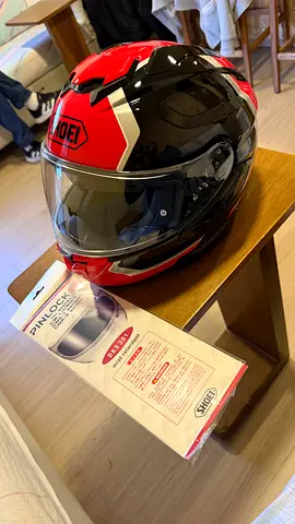 SHOEI Helmet - Medium