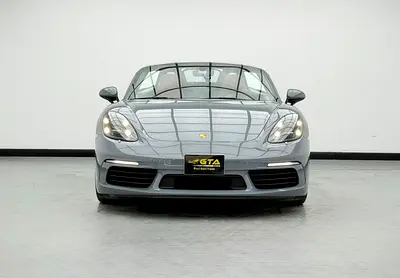 2024 Porsche 718 photo 2